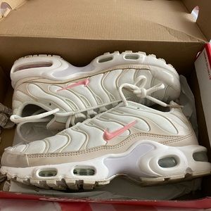 WMNS Air Max Plus